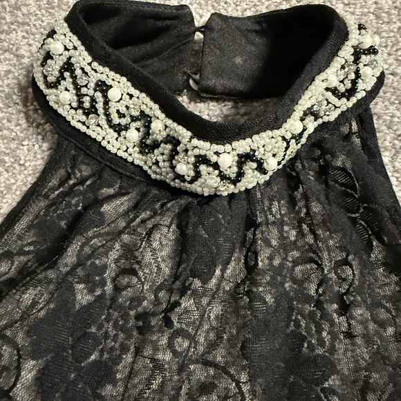 Cute halter beaded top - Picture 2 of 4